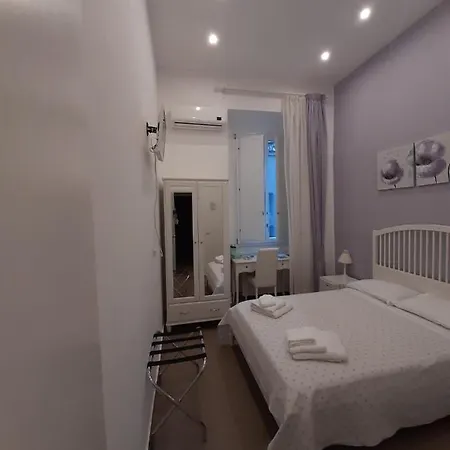 La Baia Di Partenope Bed & Breakfast 4*