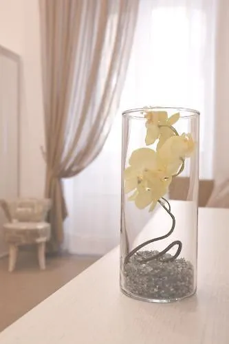 La Baia Di Partenope Bed & Breakfast 4*